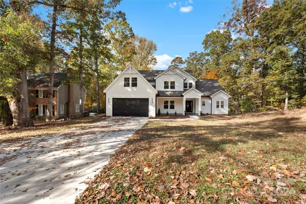 7409 Delta Lake DR, Charlotte, NC 28215