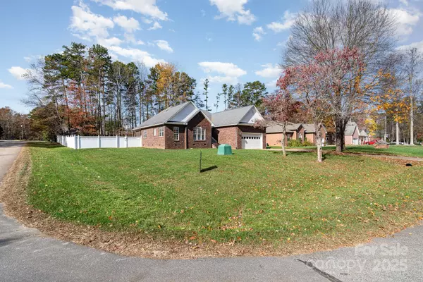 China Grove, NC 28023,1009 Amber CT