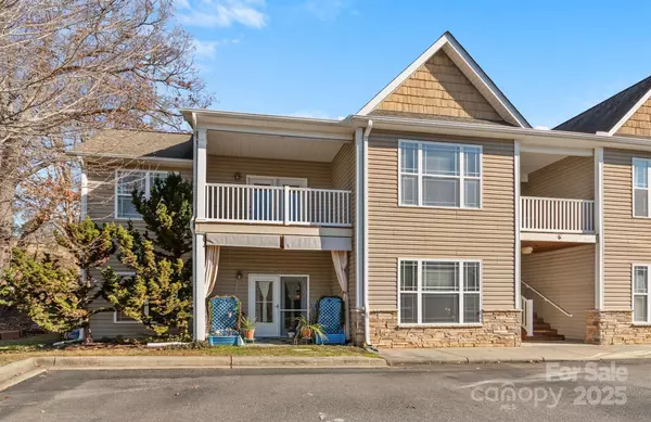 6 Northbrook PL #6C, Asheville, NC 28804