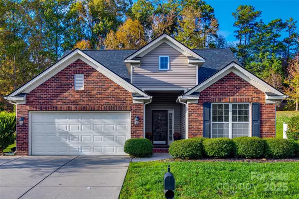 639 Stonehenge DR, Rock Hill, SC 29730