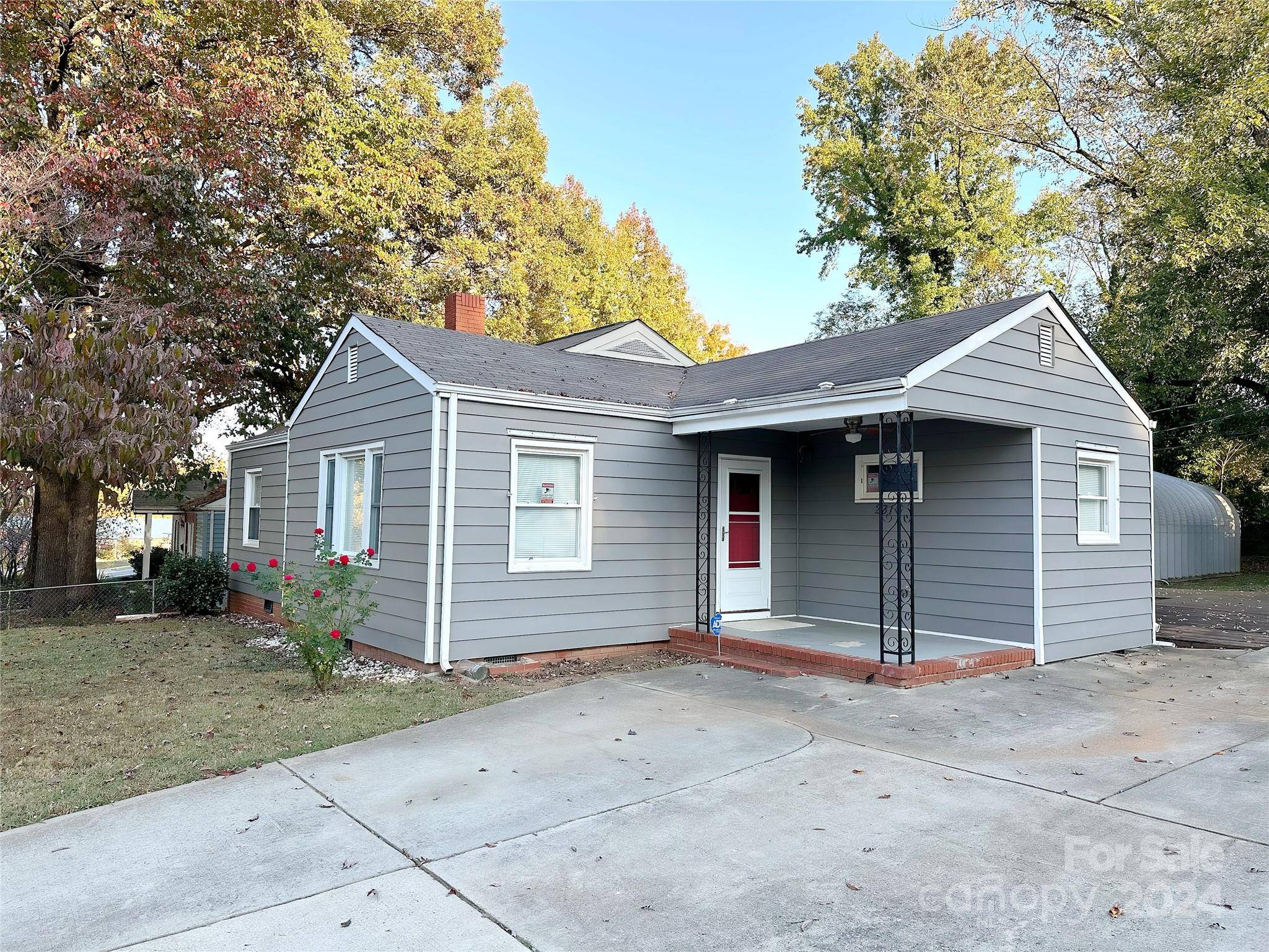 2310 Belfast DR, Charlotte, NC 28208