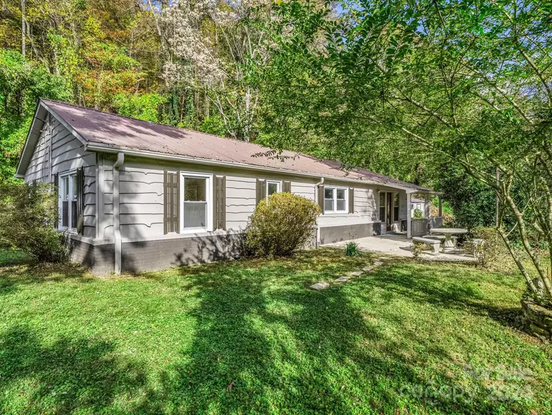 3016 US 176 HWY, Tryon, NC 28782