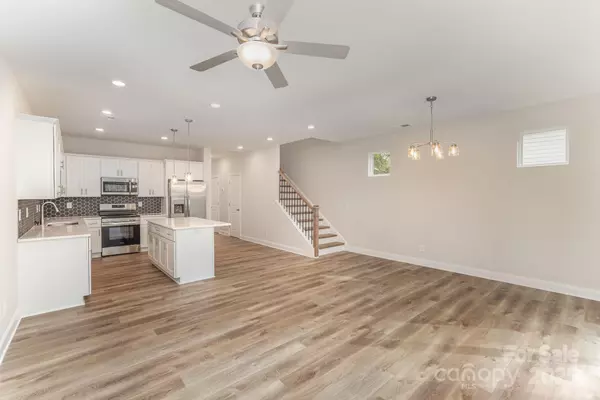 Charlotte, NC 28208,2817 New Pineola RD #6A