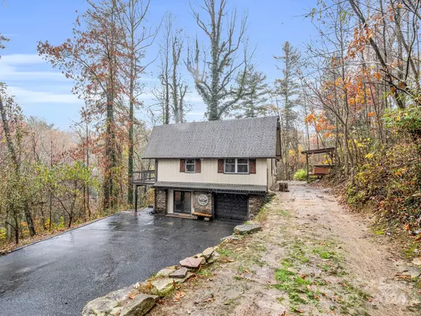Hendersonville, NC 28739,93 Foster Hill DR