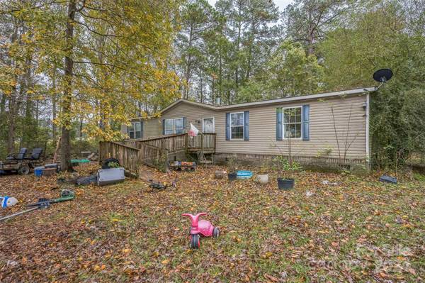 4066 General Howe HWY, Riegelwood, NC 28456