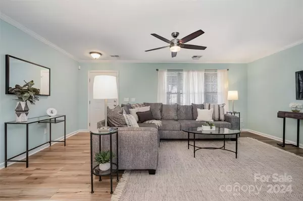 Charlotte, NC 28213,3086 Caldwell Ridge Pkwy
