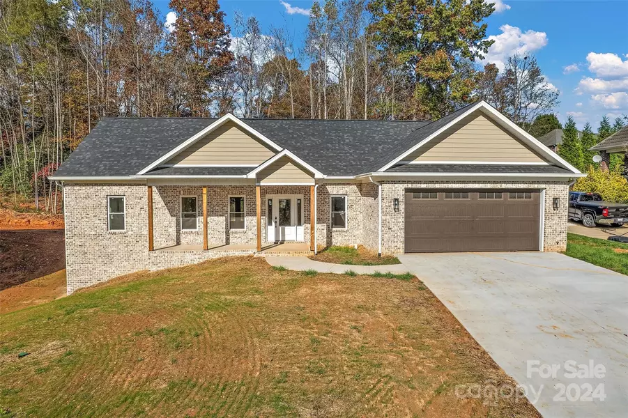 6249 Hayden DR, Hickory, NC 28601