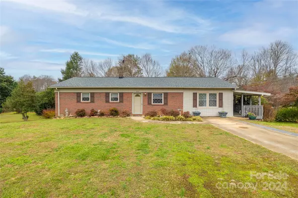 Lenoir, NC 28645,2559 Sweetbriar CIR