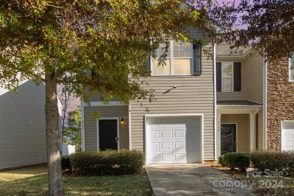 9036 Bradstreet Commons WAY, Charlotte, NC 28215