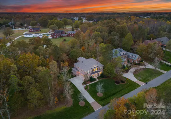 Weddington, NC 28104,418 Covington XING