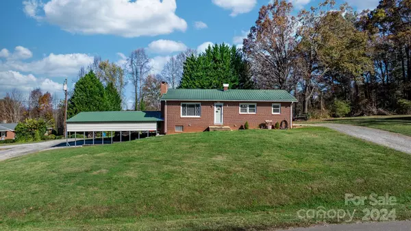 Lenoir, NC 28645,2166 Rural Retreat RD