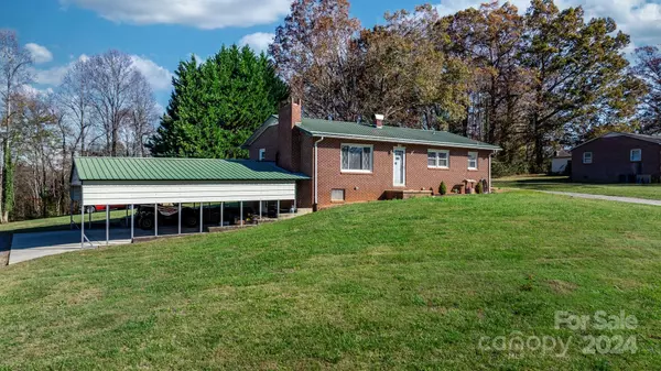 Lenoir, NC 28645,2166 Rural Retreat RD