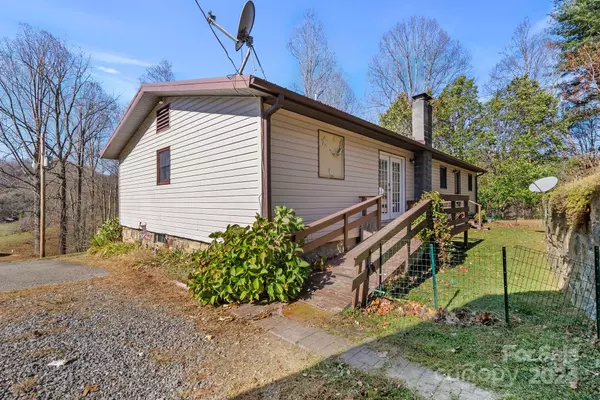 Marshall, NC 28753,245 Ellington Hollow DR