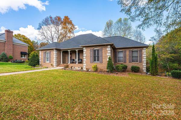 Hickory, NC 28601,249 35th AVE NE