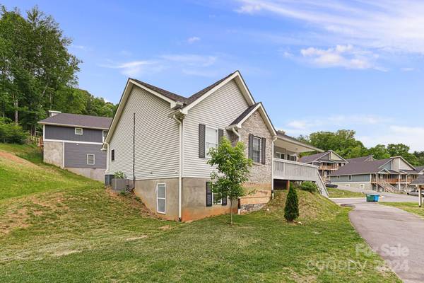 Asheville, NC 28803,400 Little Sycamore LN