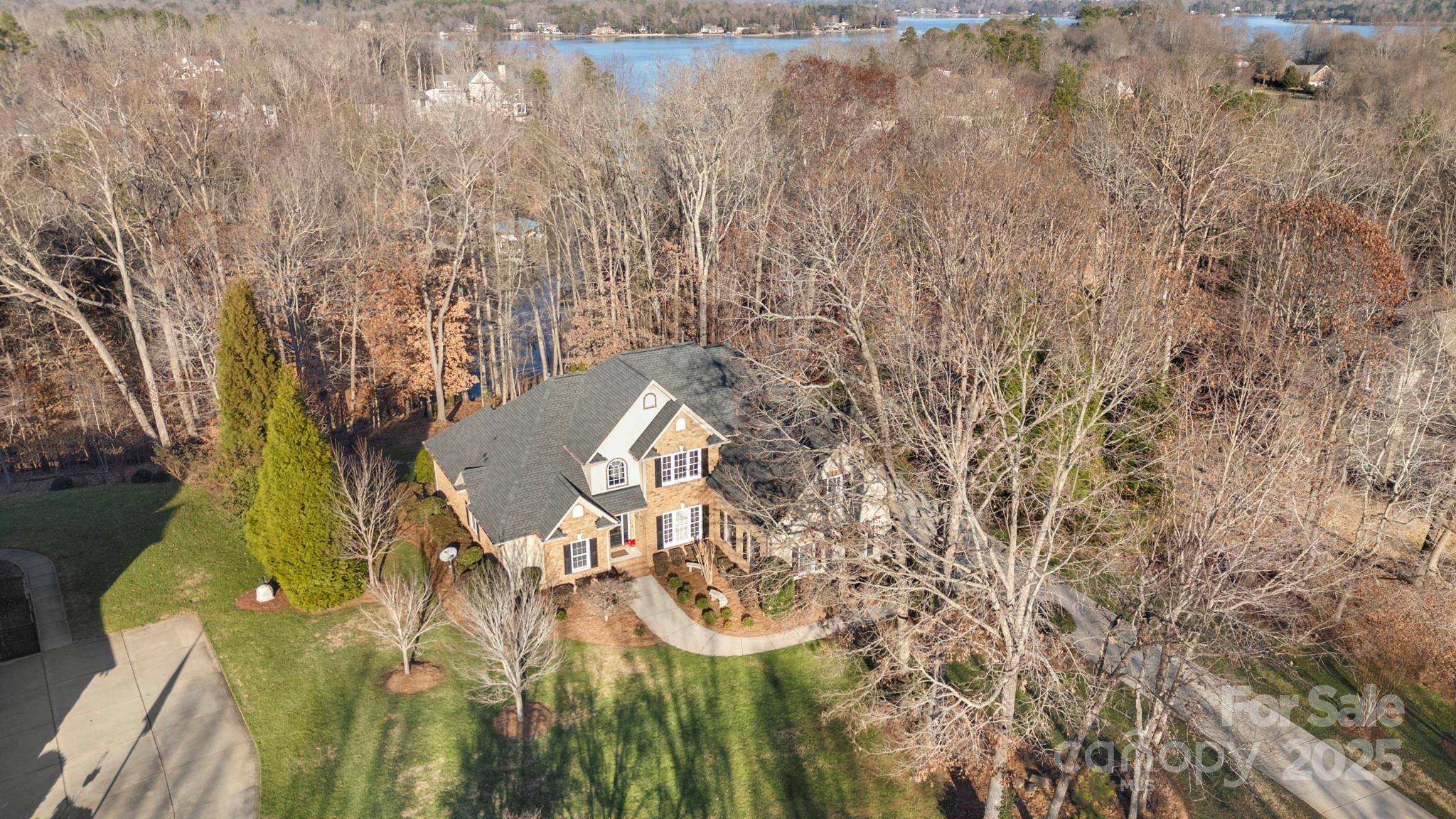 Lake Wylie, SC 29710,5752 Natoma RD