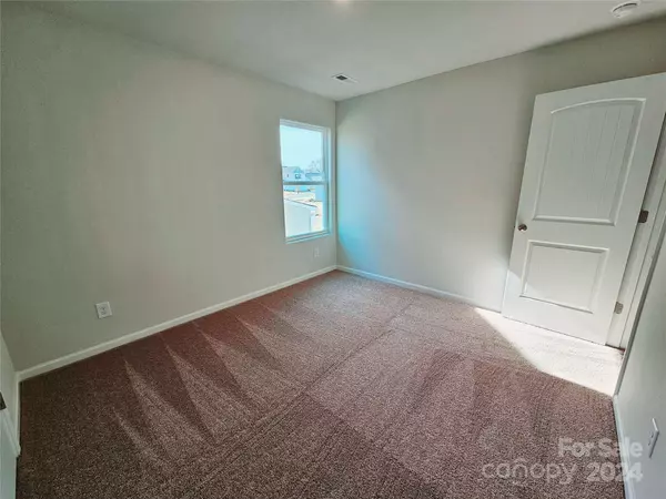 Shelby, NC 28152,116 Lightning DR