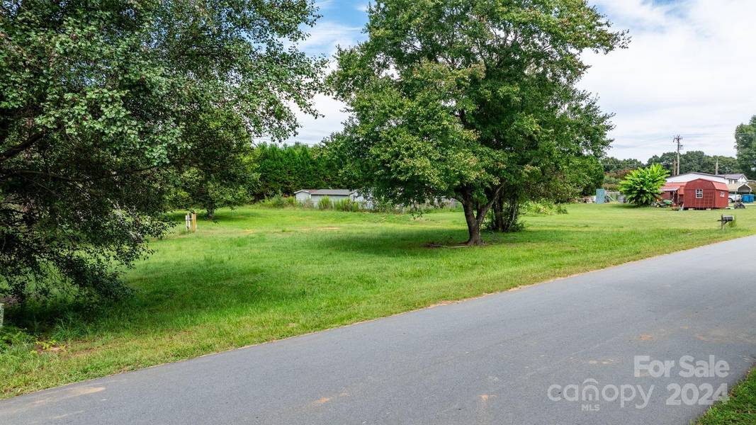 6040 Bridges ST, Catawba, NC 28609