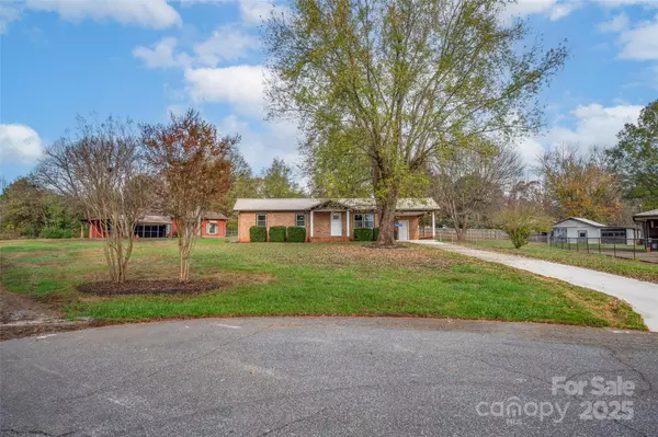 Statesville, NC 28625,130 Island Park LN