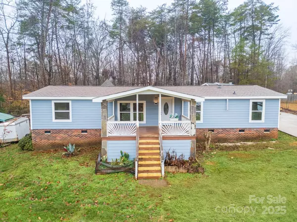 Mount Holly, NC 28120,5112 Green Leaf CT