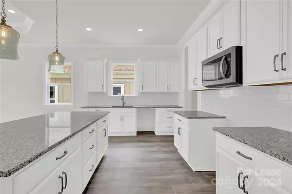 Sherrills Ford, NC 28673,6680 Star DR #12