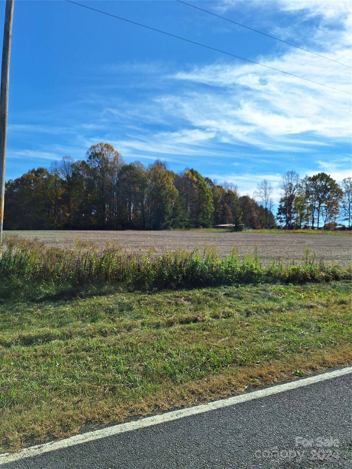 Mocksville, NC 27028,191 Log Cabin RD