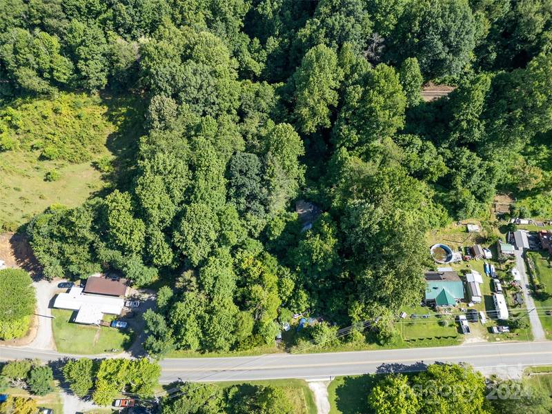 819 Old Balsam RD, Waynesville, NC 28786