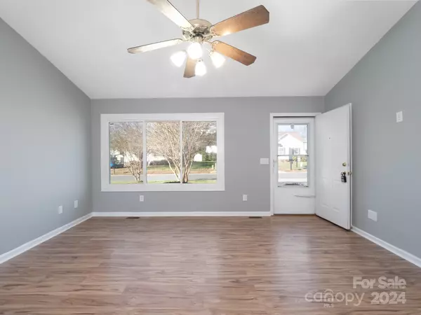 Concord, NC 28027,5136 Wheat DR SW