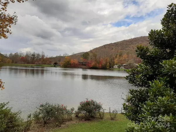 Fairview, NC 28730,84 Echo Lake DR