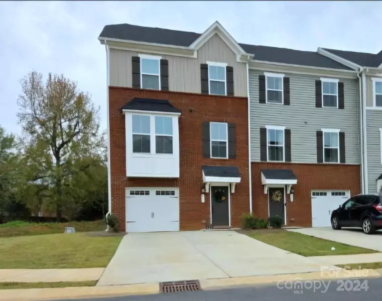 426 Dalton CIR, Fort Mill, SC 29715