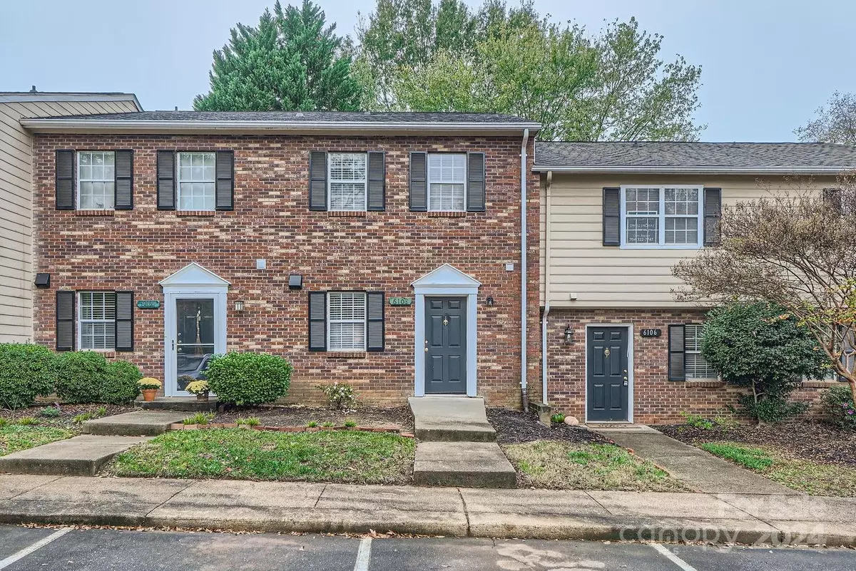 Charlotte, NC 28210,6108 Heath Ridge CT