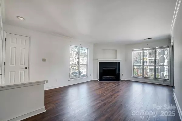 Charlotte, NC 28207,2514 Cranbrook LN #9