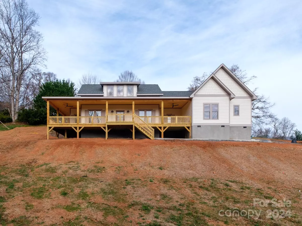 Asheville, NC 28805,15 Diana Rose LN