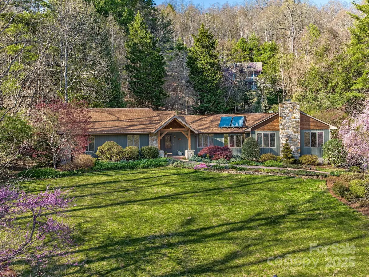 Asheville, NC 28805,308 E Sondley DR