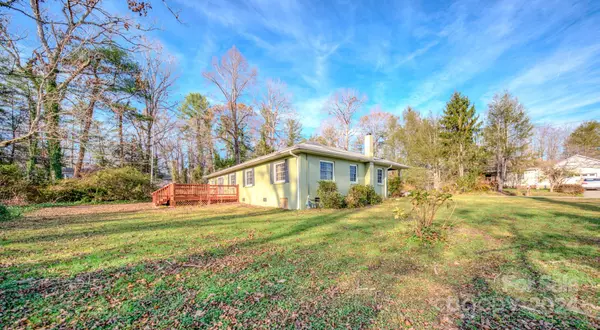 Hendersonville, NC 28792,111 Timberland DR