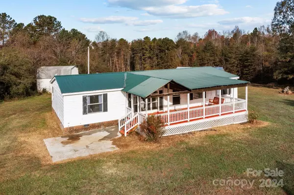 Lincolnton, NC 28092,1563 Lee Huss LN