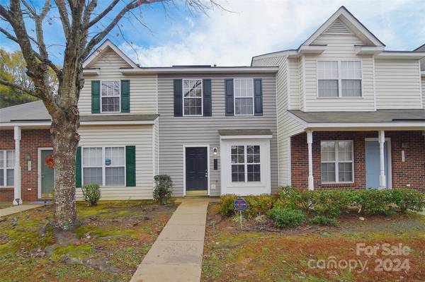 Charlotte, NC 28227,7873 Petrea LN