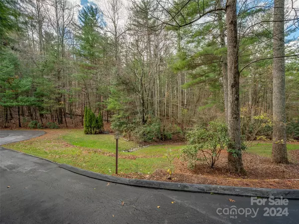 Hendersonville, NC 28739,00 Sweetbriar DR