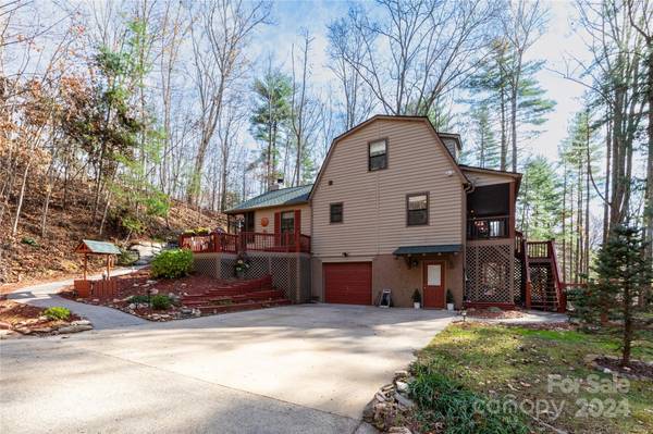 140 White Oak Gap RD, Asheville, NC 28803