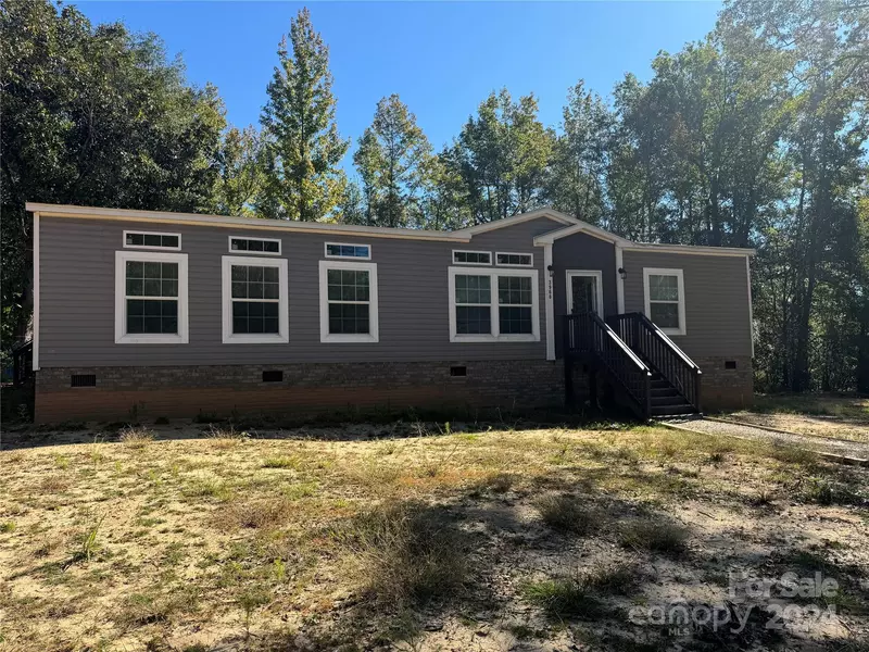 3960 Travellers RD, Kershaw, SC 29067