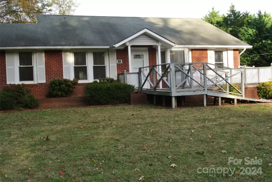 142 Harris ST, Rutherfordton, NC 28139