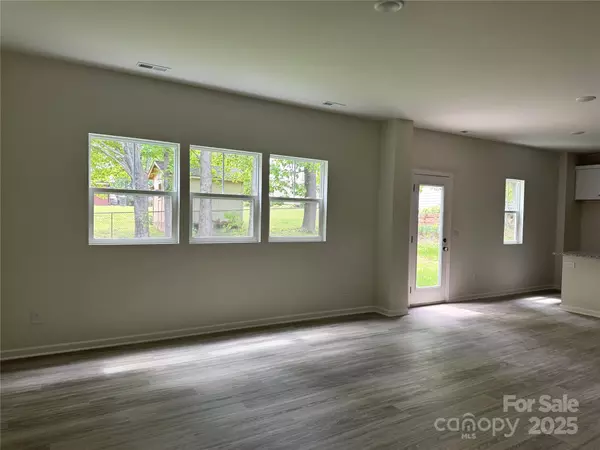 Statesville, NC 28625,168 Wildwood LOOP