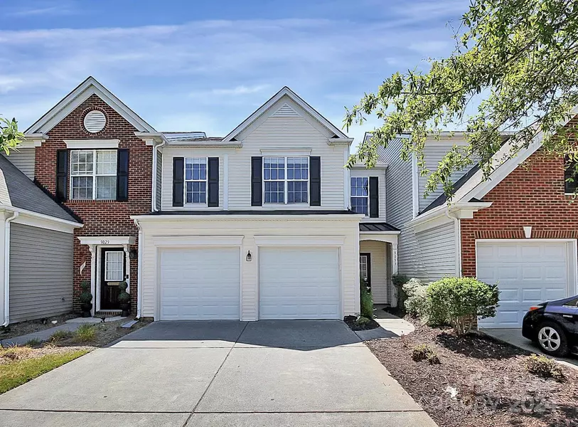 9033 Bishop Crest LN, Charlotte, NC 28277