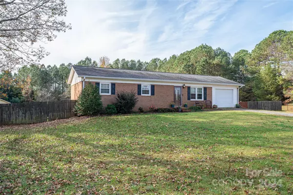 Maiden, NC 28650,1925 PL Propst RD