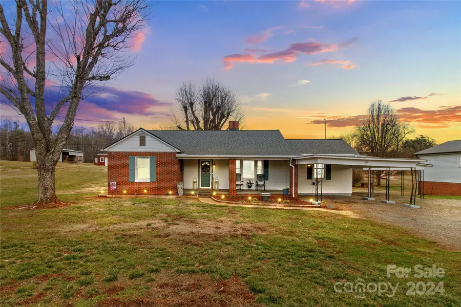 162 Jennings RD, Statesville, NC 28625