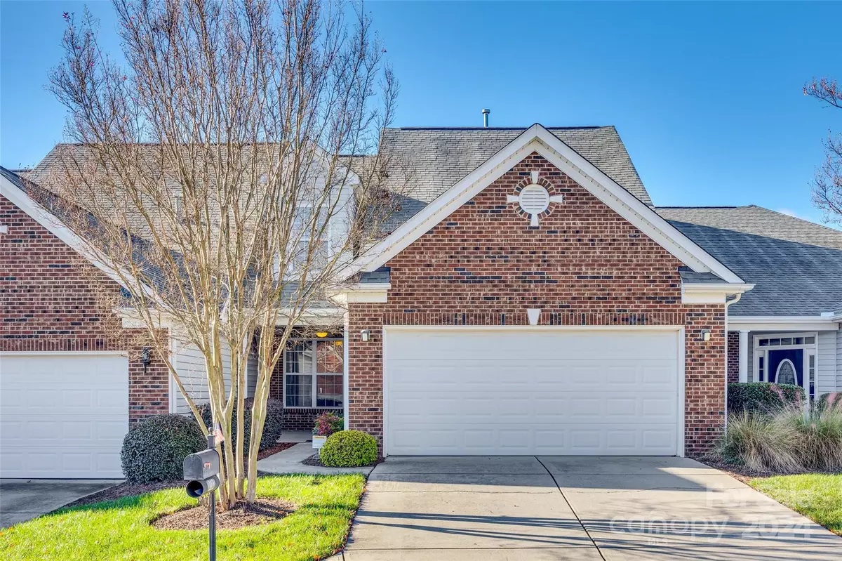 Fort Mill, SC 29708,312 Garnet CT