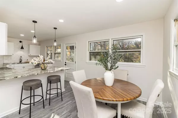 Charlotte, NC 28213,6521 Heatherbrook AVE