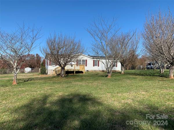 5204 Flay RD, Cherryville, NC 28092