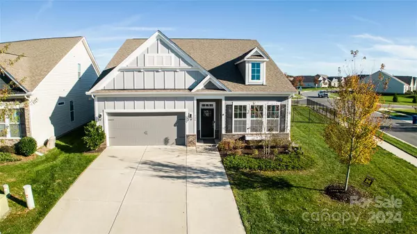 104 Boatwright LN, Mooresville, NC 28117