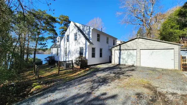 Troy, NC 27371,228 Sugar Loaf DR